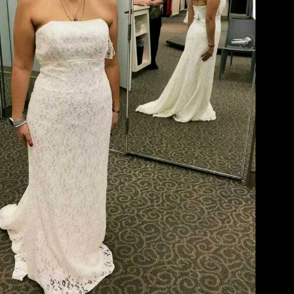 David's Bridal Galina Size 10 New